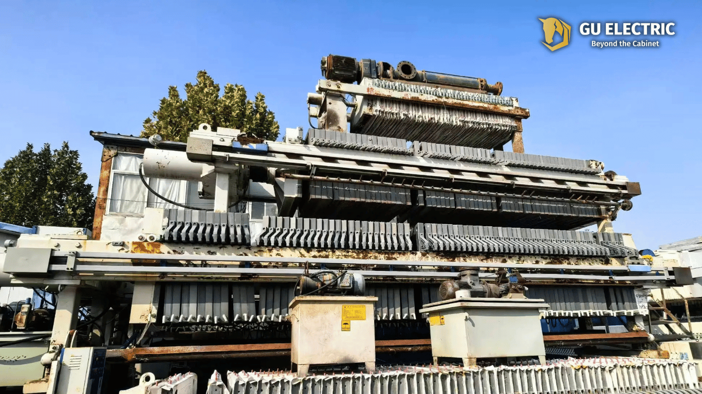 行业应用实拍 · filter press control cabinet