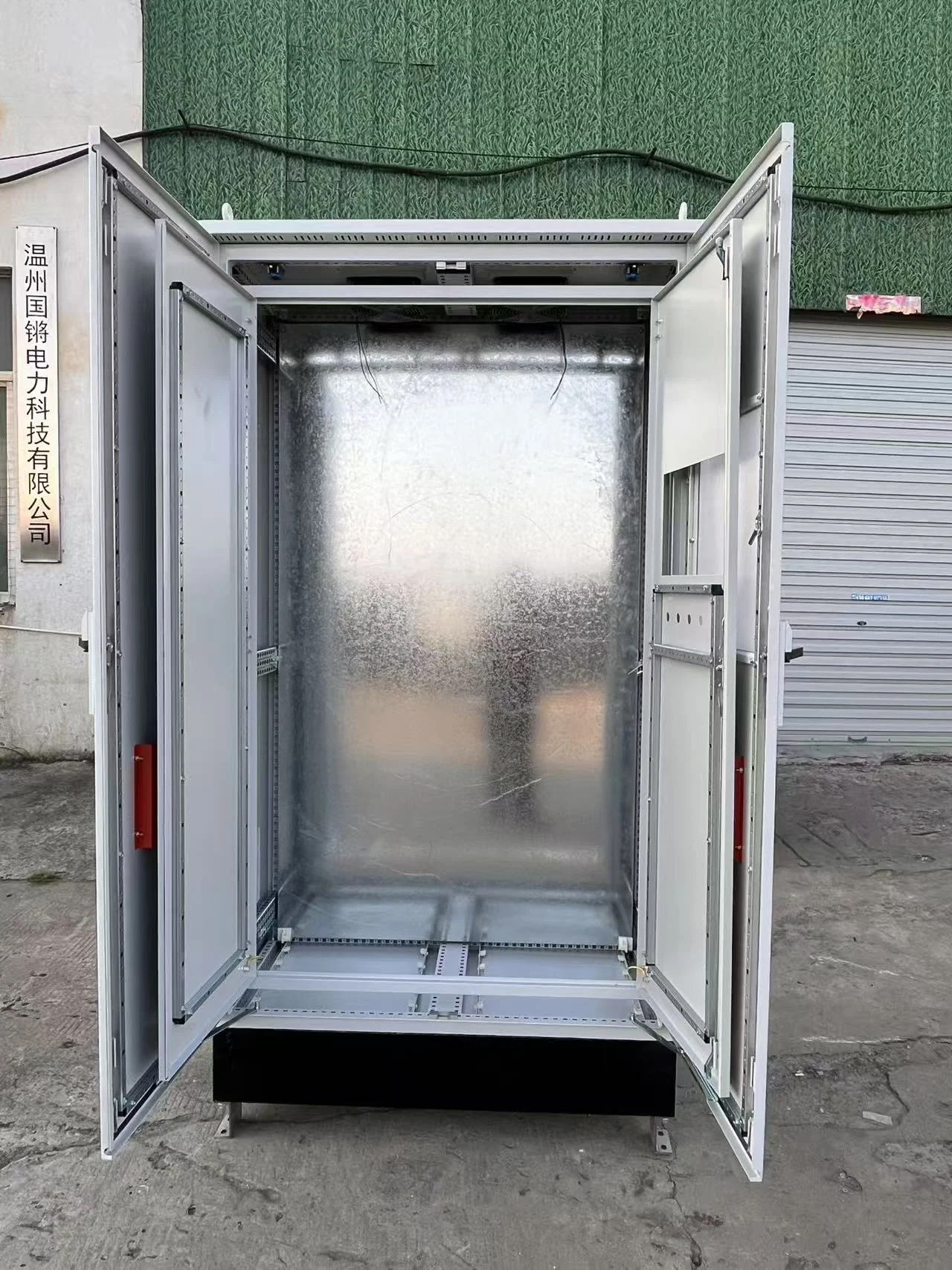 普通型高级控制柜壳体 · 实拍 06